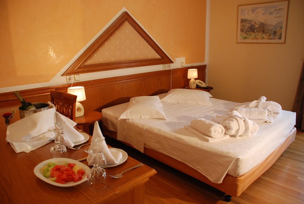 Delphi Palace Habitación foto